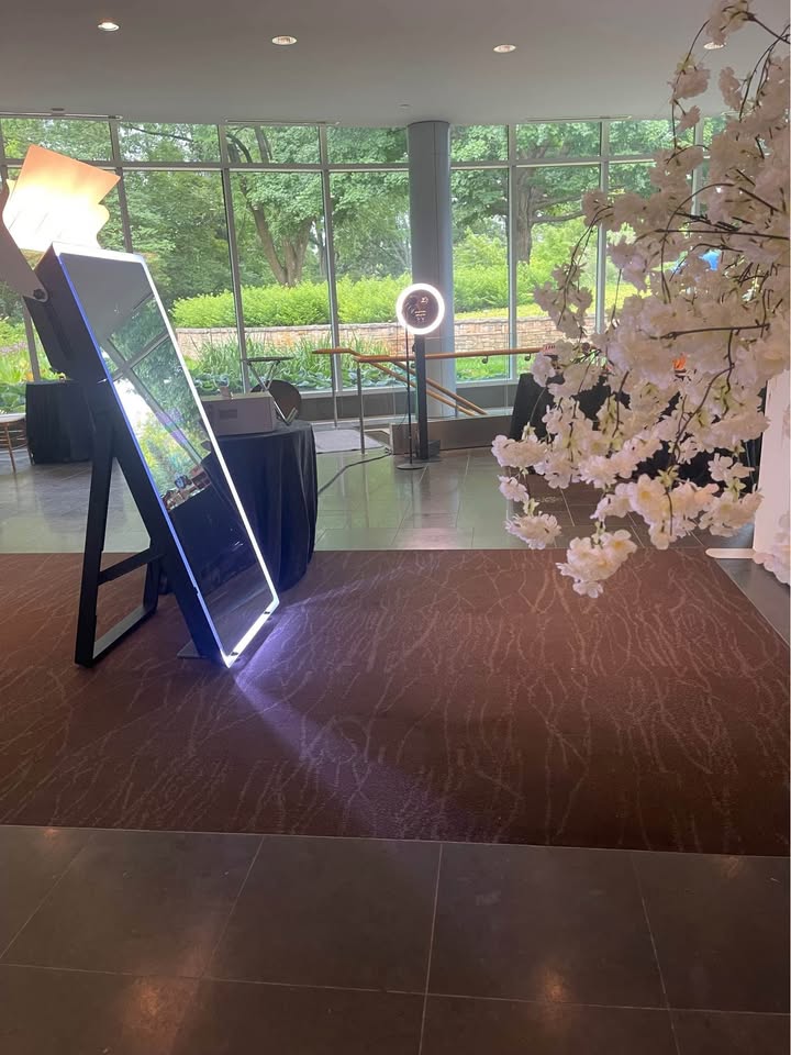 indianapolis Mirror Photo Booth